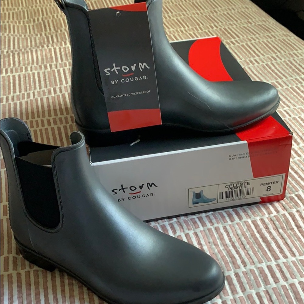 BNIB Storm By Cougar Rain Boots